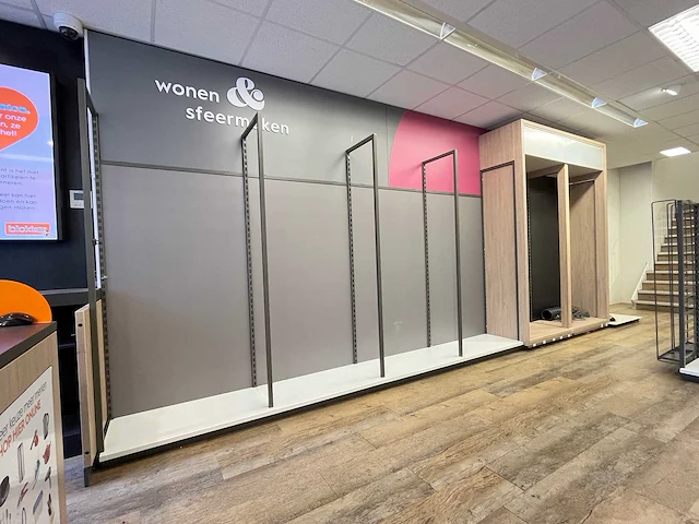 Winkelstelling met achterwand, 15 meter - afbeelding 1 van  7