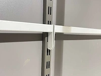 Winkelstelling met achterwand, 22 meter - afbeelding 9 van  11