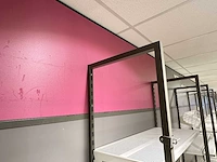 Winkelstelling met achterwand, 31 meter - afbeelding 13 van  13