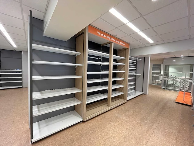 Winkelstelling met achterwand, 5 meter - afbeelding 1 van  11