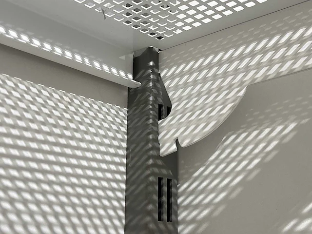Winkelstelling met achterwand, 8 meter (3 secties) - afbeelding 7 van  9