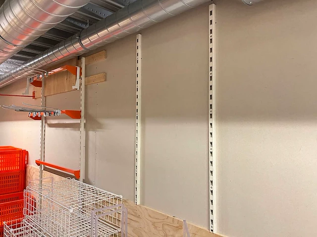Winkelstelling met achterwand, 8 meter in 3 secties - afbeelding 11 van  11
