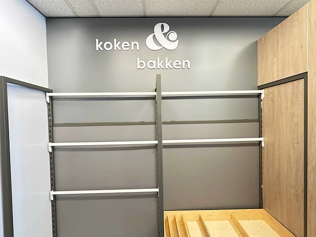 Winkelstelling met achterwand, 9 meter - afbeelding 5 van  7