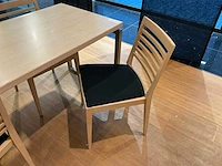 Winkeltafel met stoelen - afbeelding 2 van  4