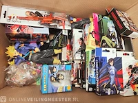 Winkelvoorraad manga, animé, dragonball, one piece, figurines, kaarten etc... - afbeelding 13 van  22