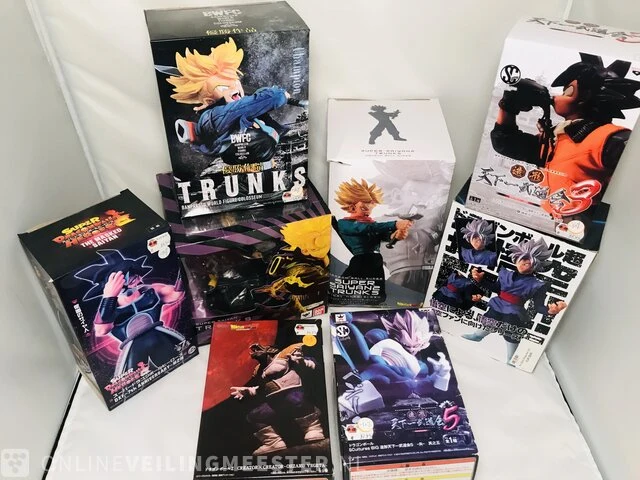 Winkelvoorraad manga, animé, dragonball, one piece, figurines, kaarten etc... - afbeelding 21 van  22