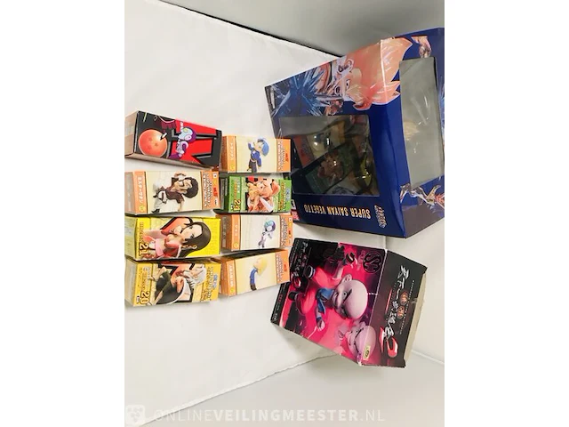 Winkelvoorraad manga, animé, dragonball, one piece, figurines, kaarten etc... - afbeelding 22 van  22
