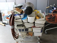 Winkelwagen gevuld met bevestigingsmaterialen met plakspul inclusief winkelwagen. - afbeelding 1 van  3