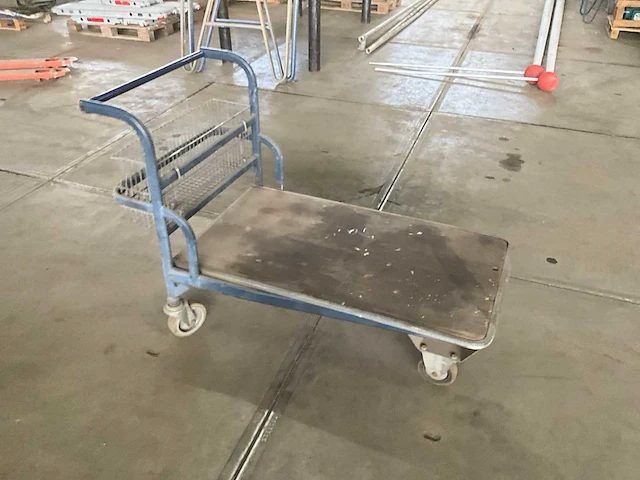 Winkelwagen - afbeelding 3 van  5
