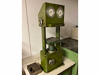 Winter, fontijne tb4 tafelboormachine en -pers - afbeelding 10 van  11