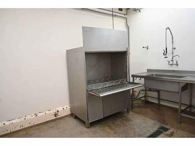 Winterhalter - gs - korvenvaatwasmachine - afbeelding 1 van  6