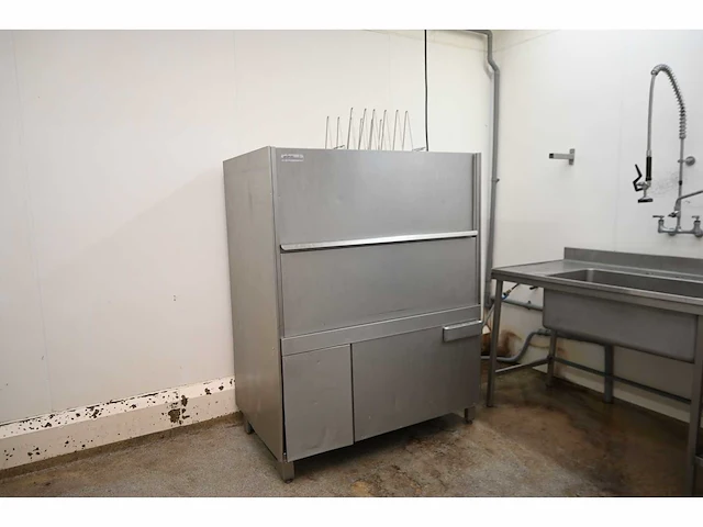 Winterhalter - gs - korvenvaatwasmachine - afbeelding 2 van  6