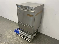 Winterhalter - gs 302 - korvenvaatwasmachine - afbeelding 1 van  8