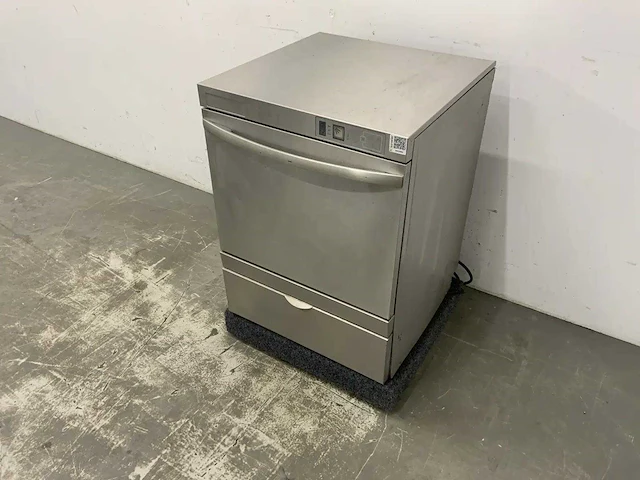 Winterhalter - gs 302 - korvenvaatwasmachine - afbeelding 1 van  6