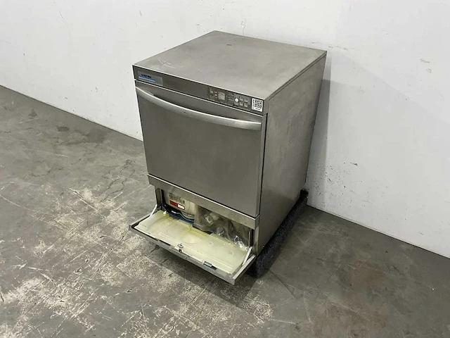 Winterhalter - gs 310 - korvenvaatwasmachine - afbeelding 4 van  7