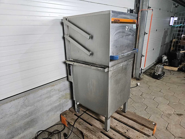 Winterhalter - gs 42 - korvenvaatwasmachine - afbeelding 3 van  4