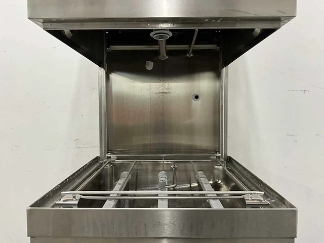Winterhalter - gs 502 energy+ - korvenvaatwasmachine - afbeelding 10 van  10