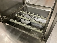 Winterhalter - gs41/4 - korvenvaatwasmachine met aan- en afvoertafel - afbeelding 3 van  15