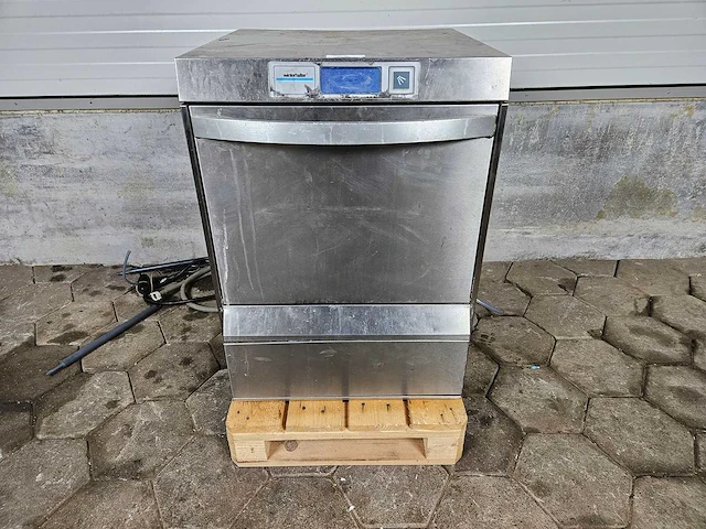 Winterhalter - uc-l - korvenvaatwasmachine - afbeelding 1 van  5