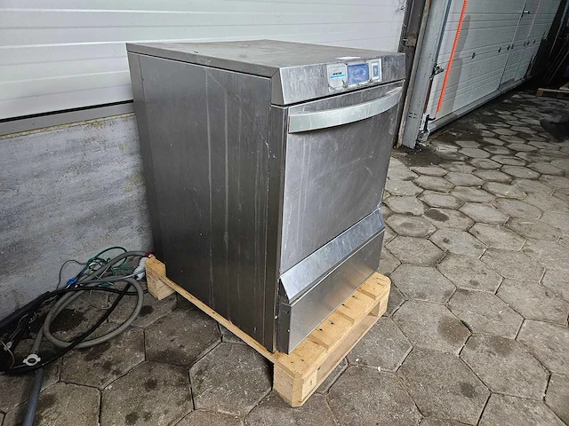 Winterhalter - uc-l - korvenvaatwasmachine - afbeelding 2 van  5