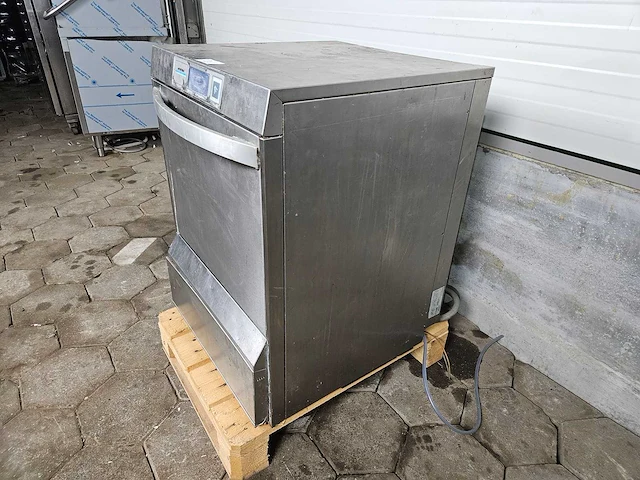 Winterhalter - uc-l - korvenvaatwasmachine - afbeelding 3 van  5