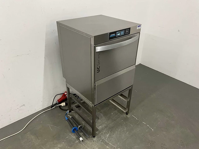 Winterhalter - uc-m - glazenvaatwasmachine (2023) - afbeelding 12 van  15