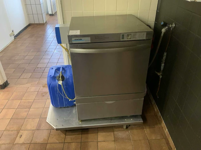Winterhalter gs302 korvenvaatwasmachine - afbeelding 2 van  7