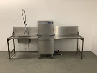 Winterhalter pt-m korvenvaatwasmachine met aan- en afvoertafel - afbeelding 1 van  17