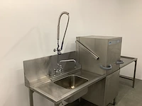 Winterhalter pt-m korvenvaatwasmachine met aan- en afvoertafel - afbeelding 13 van  17