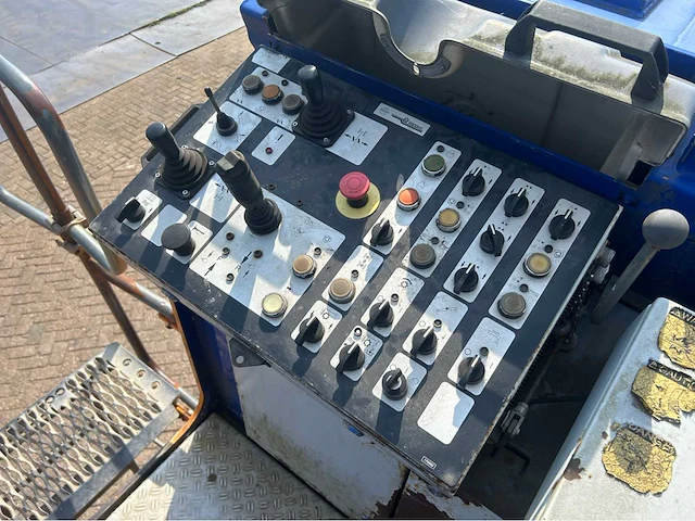 Wirtgen w2200 asfaltfreesmachine - afbeelding 6 van  28