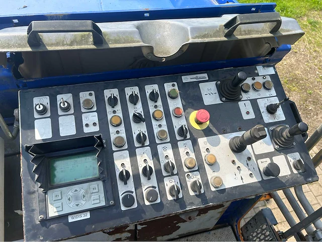 Wirtgen w2200 asfaltfreesmachine - afbeelding 16 van  28