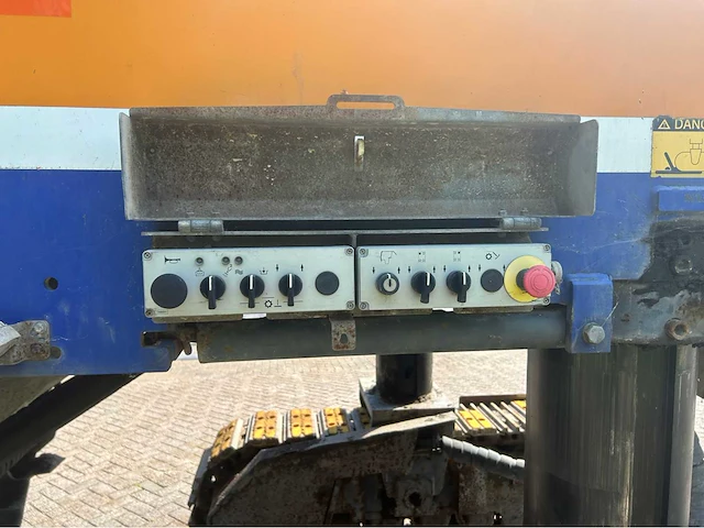 Wirtgen w2200 asfaltfreesmachine - afbeelding 18 van  28