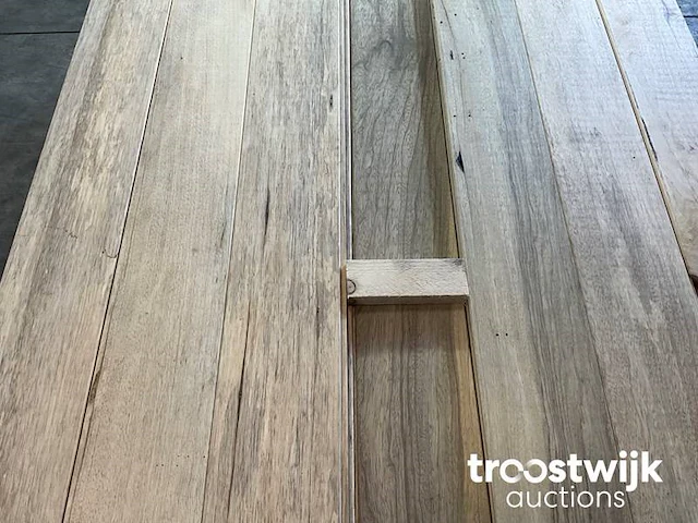 Wit afrikaans eikenhouten fraké plank 270x14x2 cm - afbeelding 6 van  7