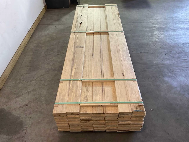 Wit afrikaans eikenhouten fraké plank 300x14x2 cm (115x) - afbeelding 4 van  7