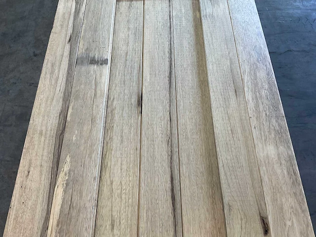 Wit afrikaans eikenhouten fraké plank 300x14x2 cm (14x) - afbeelding 5 van  7