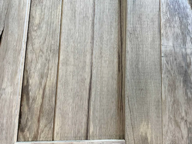 Wit afrikaans eikenhouten fraké plank 300x14x2 cm (14x) - afbeelding 6 van  7