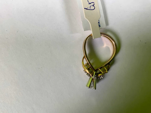 Wit en geelgouden fantasie solitair ring - afbeelding 3 van  3
