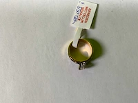 Wit en geelgouden fantasie solitair ring - afbeelding 4 van  4