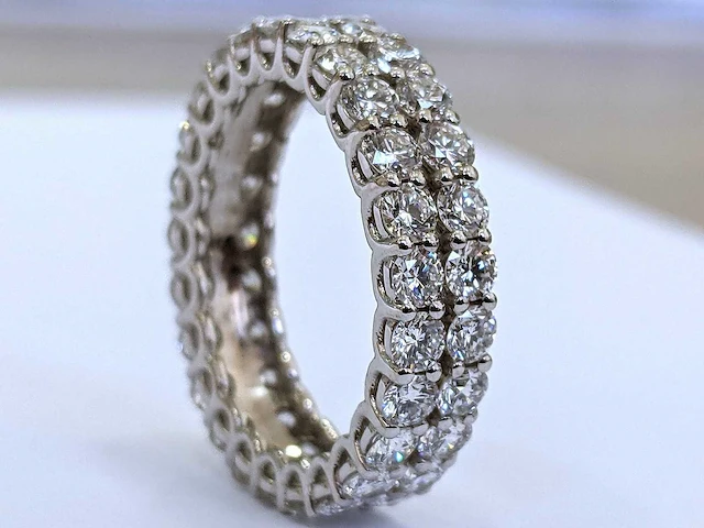Wit gouden ring met 50 diamanten 3,59 crt. - afbeelding 4 van  10