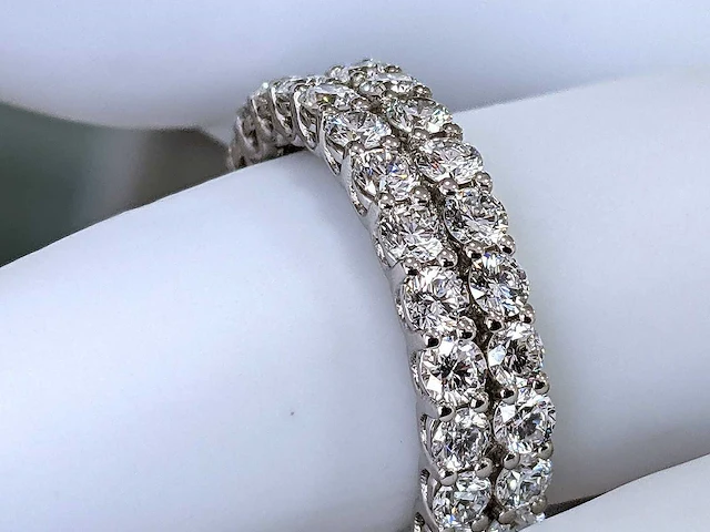 Wit gouden ring met 50 diamanten 3,59 crt. - afbeelding 9 van  10