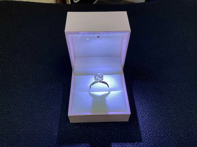 Wit gouden ring met diamant 3,04 crt. - afbeelding 6 van  11