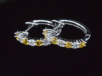 Witgoud oorbellen met oranje saffieren en diamanten - afbeelding 1 van  7