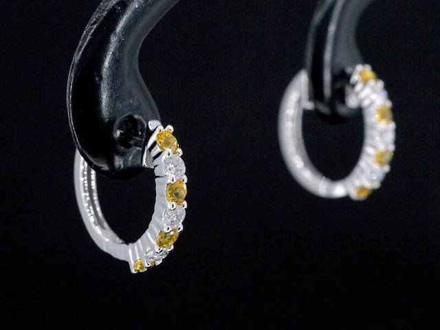 Witgoud oorbellen met oranje saffieren en diamanten - afbeelding 4 van  7