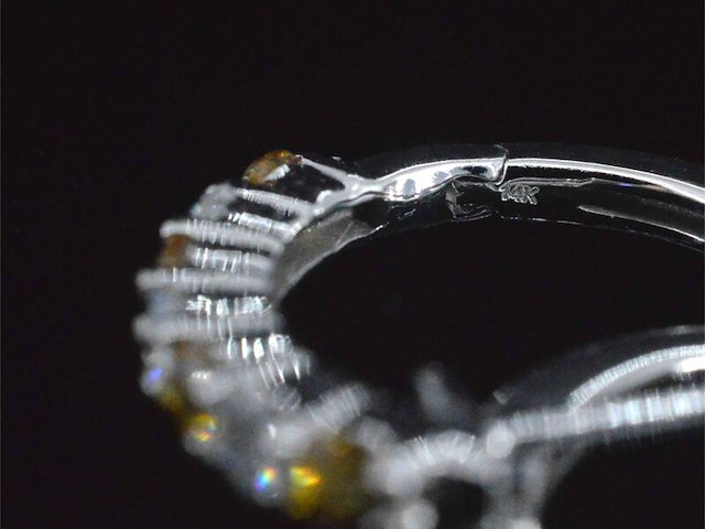 Witgoud oorbellen met oranje saffieren en diamanten - afbeelding 6 van  7