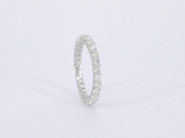 Witgouden alliance ring met briljant geslepen diamant - afbeelding 8 van  9