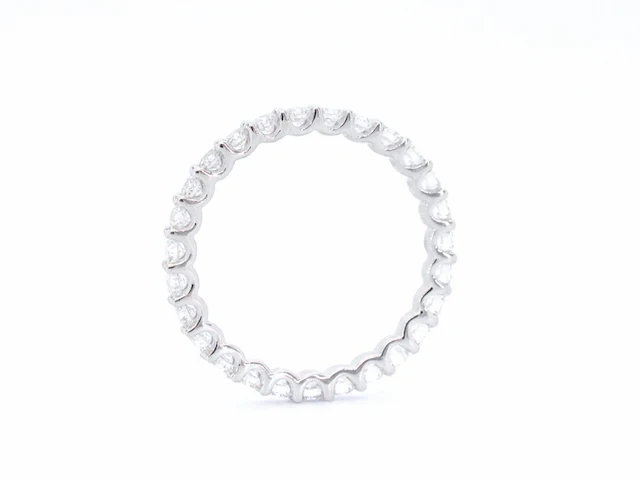 Witgouden alliance ring met briljant geslepen diamant - afbeelding 7 van  10