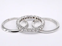 Witgouden alliance ring met diamanten - afbeelding 5 van  8
