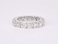 Witgouden alliance ring met diamanten - afbeelding 8 van  11