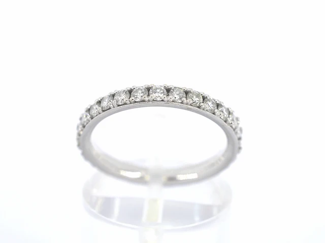 Witgouden alliance ring met natuurlijke diamanten 0.90 carat - afbeelding 2 van  8