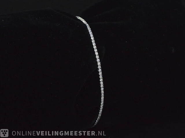 Witgouden armband met briljant geslepen diamanten 1.08 carat - afbeelding 1 van  9